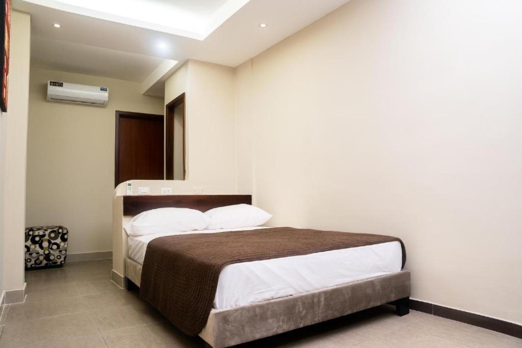 Hm International Hotel Guayaquil Exterior foto